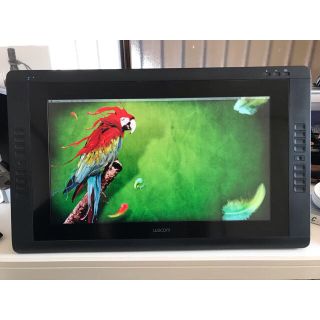 ワコム(Wacom)のCintiq 22HD  DTK-2200/K(PC周辺機器)