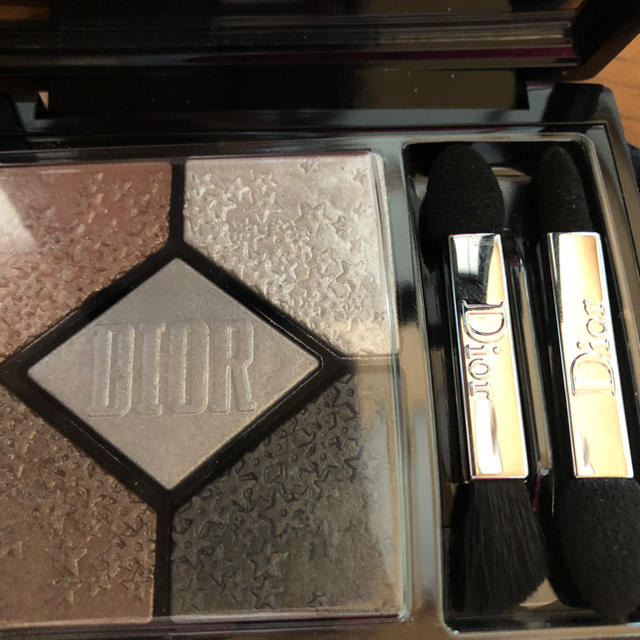 Dior(ディオール)のサンク クルール057ムーンライト コスメ/美容のベースメイク/化粧品(アイシャドウ)の商品写真