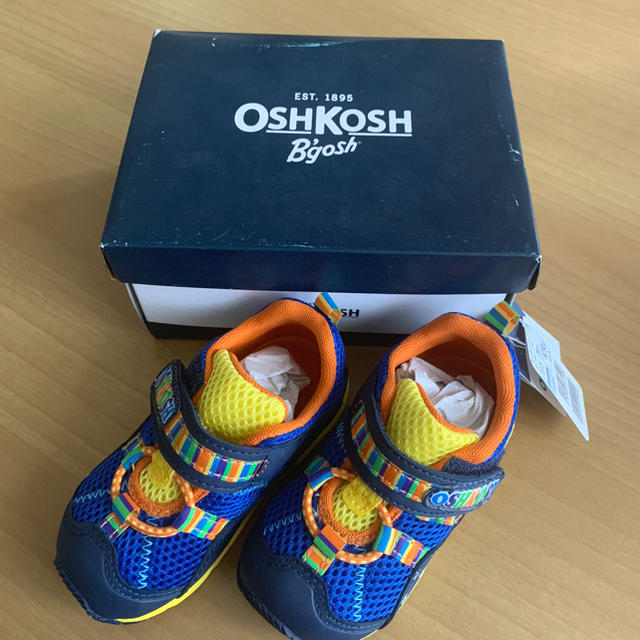 OshKosh(オシュコシュ)のOSHKOSH オシュコシュ ベビー靴 ベビーシューズ キッズ/ベビー/マタニティのベビー靴/シューズ(~14cm)(スニーカー)の商品写真