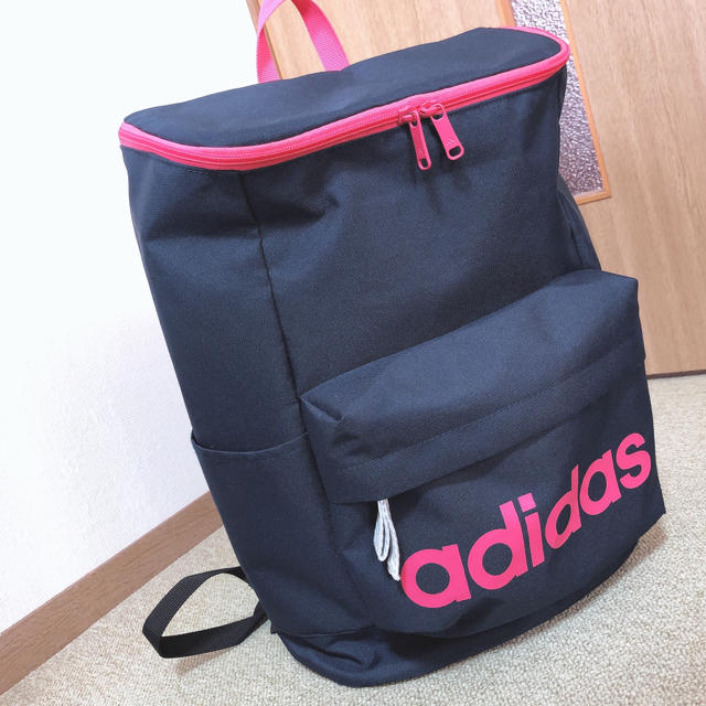 adidas(アディダス)のadidas バックパック/ネイビー×ピンク レディースのバッグ(リュック/バックパック)の商品写真