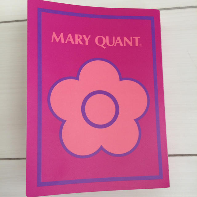 MARY QUANT(マリークワント)のマリークワント フォトアルバム ポケットファイル 新品未使用 インテリア/住まい/日用品の文房具(ファイル/バインダー)の商品写真