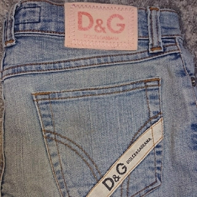 DOLCE&GABBANA(ドルチェアンドガッバーナ)のD&Gクロップドクラッシュデニム レディースのパンツ(デニム/ジーンズ)の商品写真