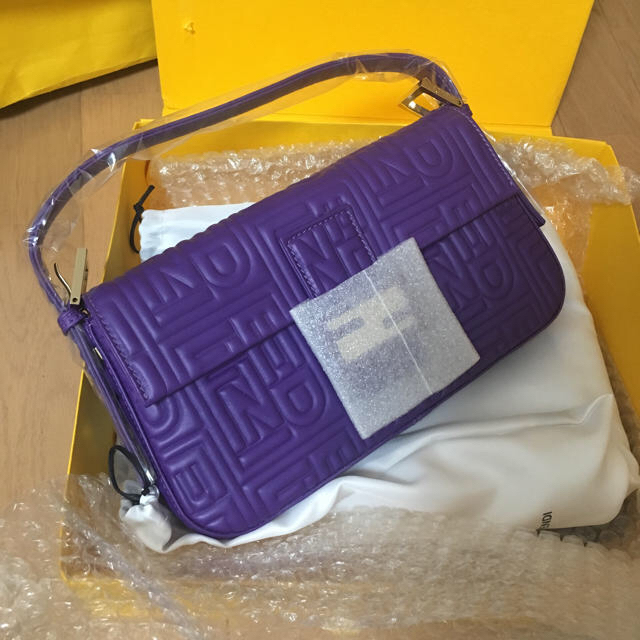 FENDI フェンディ マンマバゲット