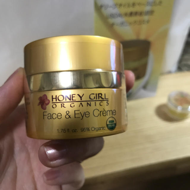 Honey Girl Organics(ハニーガールオーガニクス)のまなさん専用 ハニーガールオーガニクス クリーム コスメ/美容のスキンケア/基礎化粧品(フェイスクリーム)の商品写真