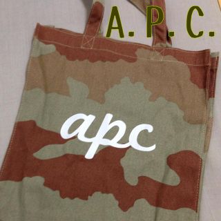 アーペーセー(A.P.C)のA.P.Cカモフラージュ柄トート(トートバッグ)