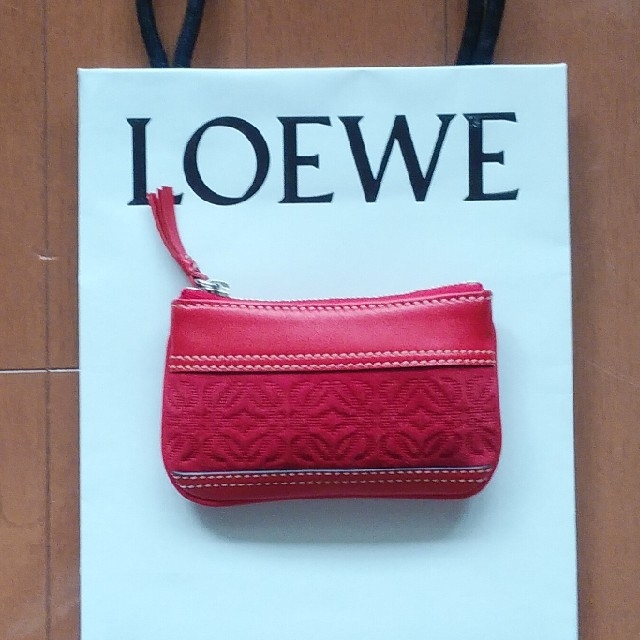 LOEWE(ロエベ)の未使用　ロエベ　コインケース　難あり　 レディースのファッション小物(コインケース)の商品写真