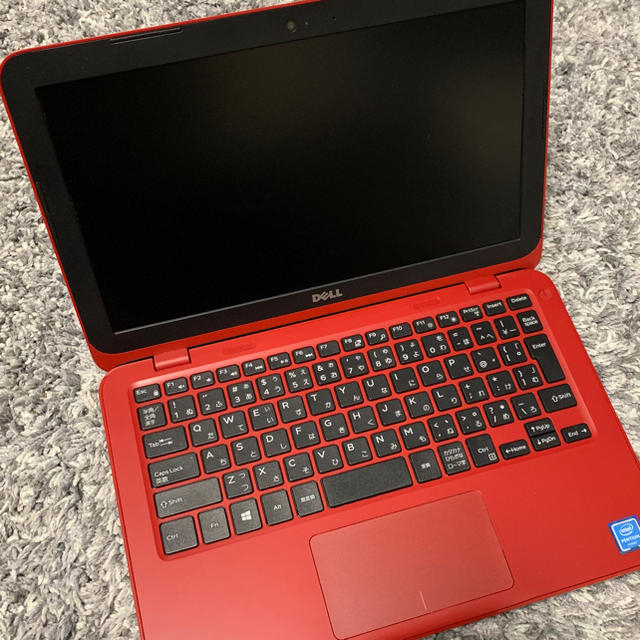 DELL(デル)のノートPC / DELL Inspiron 11 3162 レッド スマホ/家電/カメラのPC/タブレット(ノートPC)の商品写真