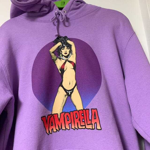 Supreme  Vampirella Hooded Sweatshirt