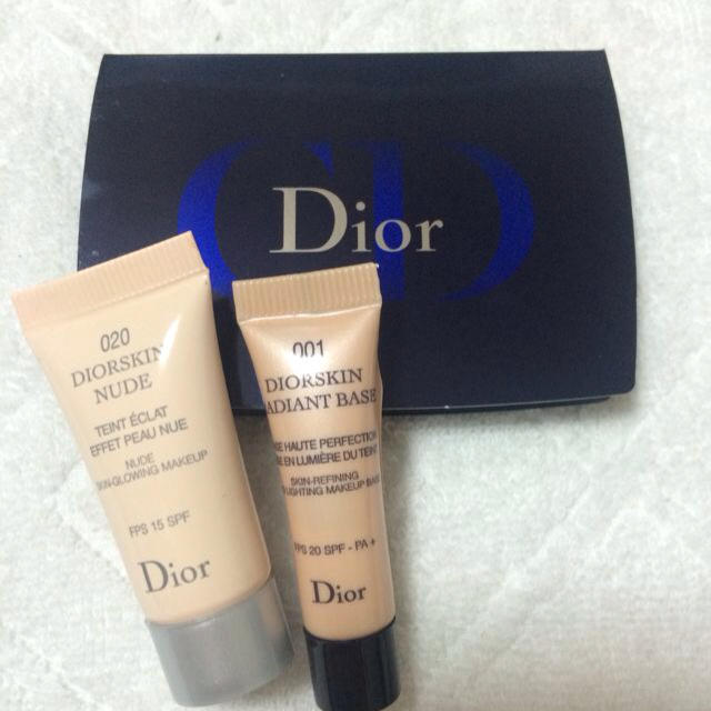 Dior(ディオール)のDior ファンデサンプル コスメ/美容のベースメイク/化粧品(その他)の商品写真