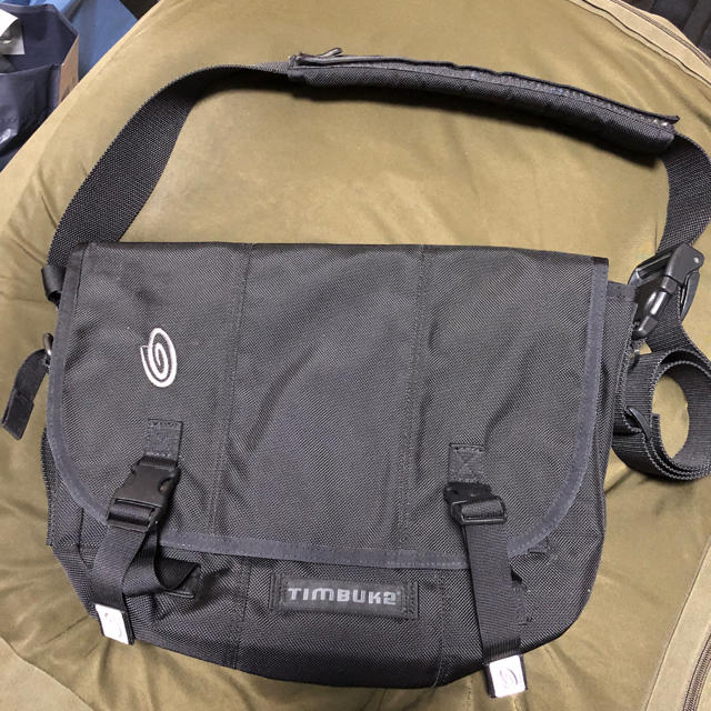 TIMBUK2 メッセンジャー 黒 Sサイズ メンズのバッグ(メッセンジャーバッグ)の商品写真