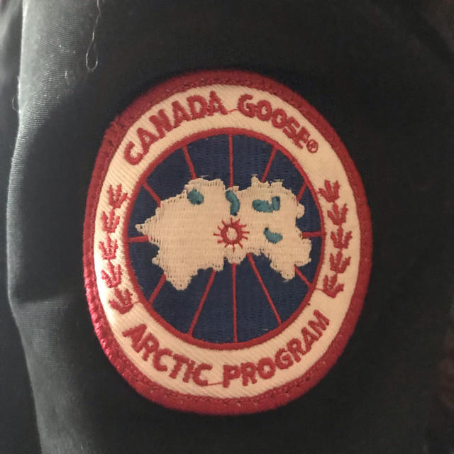 CANADA GOOSE(カナダグース)のカナダグース メンズのジャケット/アウター(ダウンジャケット)の商品写真