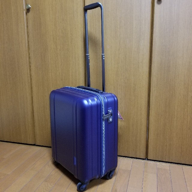 新品未使用　機内持込スーツケース　シフレ　ゼログラ　42リットル　マットネイビー