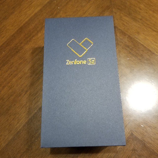 【オンライン限定商品】 新品未開封 - ASUS Zenfone5z 国内版SIMフリー シルバー ZS620KL スマートフォン本体
