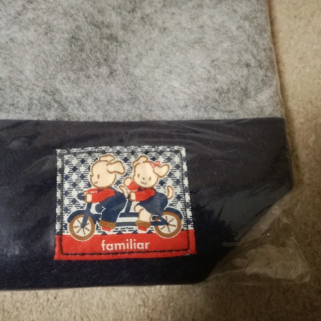 familiar(ファミリア)の新品　famiriaトートバック　ノベルティ エンタメ/ホビーのコレクション(ノベルティグッズ)の商品写真