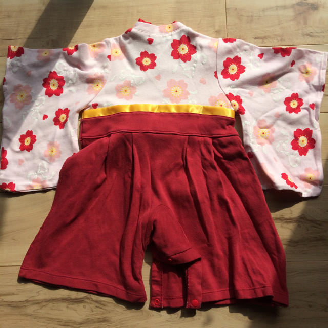 袴風ロンパース 女の子 ひな祭り 節句 90 キッズ/ベビー/マタニティのキッズ服女の子用(90cm~)(和服/着物)の商品写真