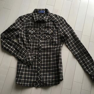 バーバリーブルーレーベル(BURBERRY BLUE LABEL)の美品！バーバリーブルーレーベル  長袖トップス(カットソー(半袖/袖なし))