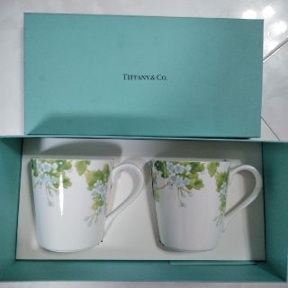 ティファニー(Tiffany & Co.)の専用です　新品未使用　ティファニー　マグカップ　リーフ(マグカップ)