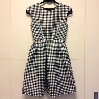 ザラ(ZARA)の今期未使用新品♡ZARAワンピース(ひざ丈ワンピース)