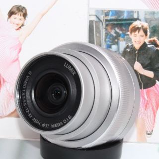 パナソニック(Panasonic)の❤️神が宿りしパンケーキレンズ❤️パナソニック VARIO 12-32mm❤️(デジタル一眼)