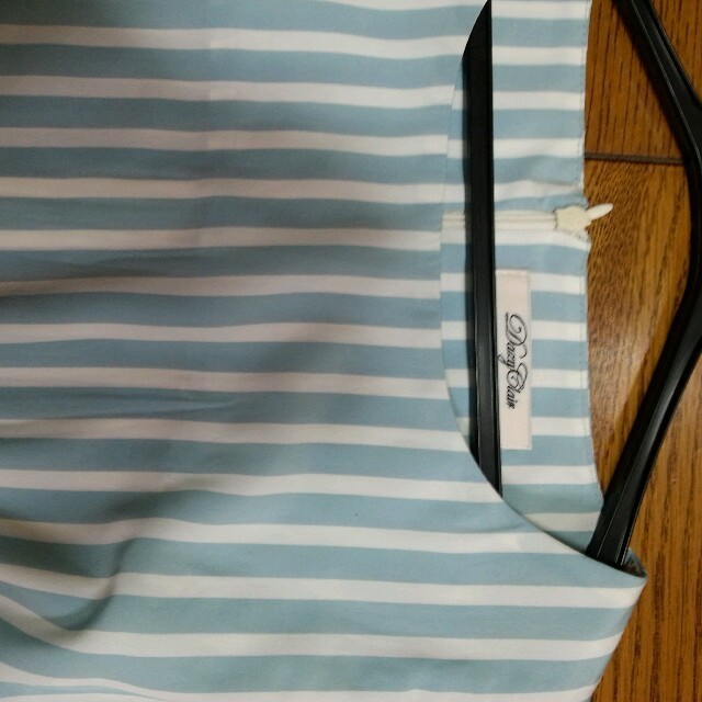 DazyClair(デイジークレア)のデイジークレアストライプブラウス レディースのトップス(シャツ/ブラウス(半袖/袖なし))の商品写真