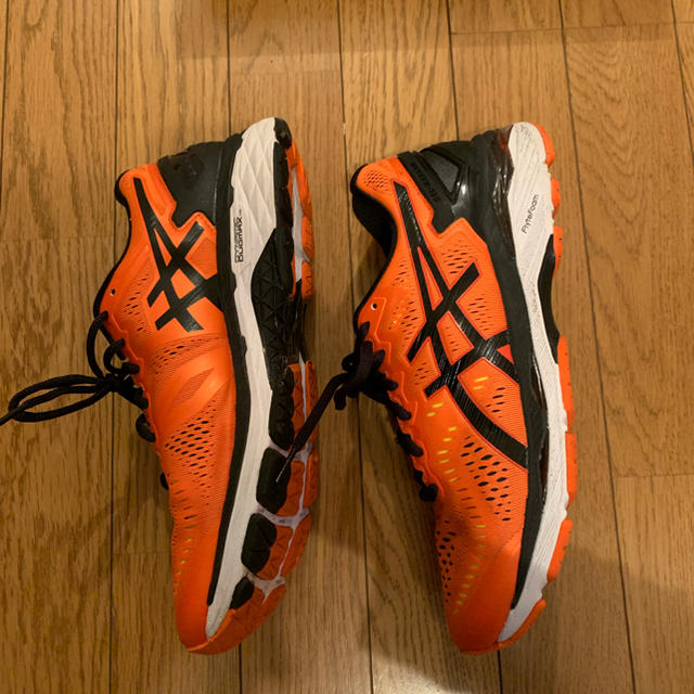 asics(アシックス)のアシックス（asics）  メンズ  ゲルカヤノ 23 スリム  スポーツ/アウトドアのランニング(シューズ)の商品写真