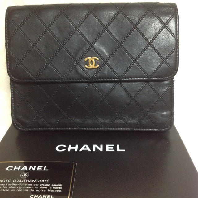 CHANEL(シャネル)のシャネル   クラッチバッグ   ポーチバッグ   ブラック レディースのバッグ(クラッチバッグ)の商品写真