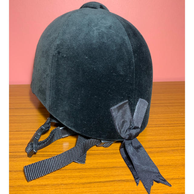 【値下げ！】乗馬用 ヘルメット 52cm 黒ベルベット スポーツ/アウトドアのスポーツ/アウトドア その他(その他)の商品写真