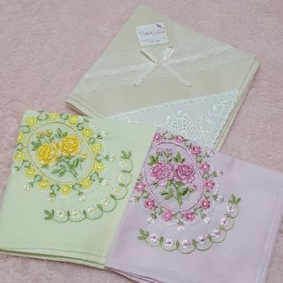 かわいい刺繍のハンカチ‼(ハンカチ/バンダナ)