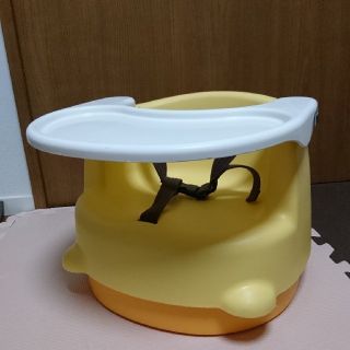 リッチェル(Richell)の【中古】リッチェル 2WAYごきげんチェア ライトイエロー 離乳食お食事チェア(その他)