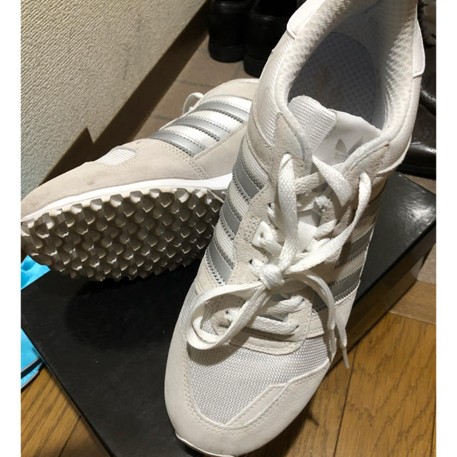 adidas(アディダス)のアディダス オリジナル メンズ スニーカー メンズの靴/シューズ(スニーカー)の商品写真