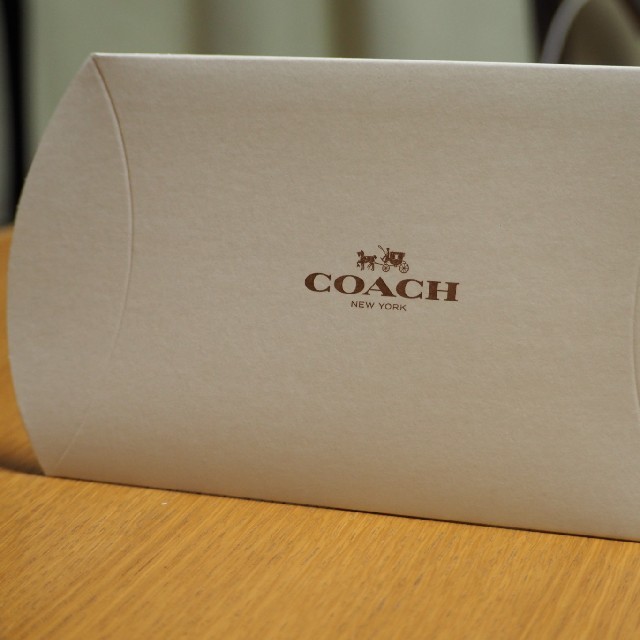 COACH(コーチ)のCOACH ギフトボックス レディースのバッグ(ショップ袋)の商品写真