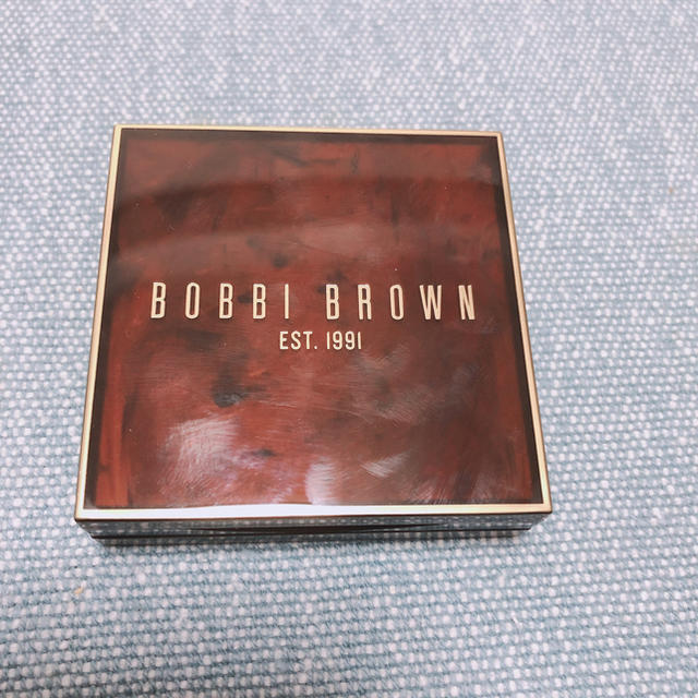 BOBBI BROWN(ボビイブラウン)のBOBBIBROWN アイシャドウパレット コスメ/美容のベースメイク/化粧品(アイシャドウ)の商品写真