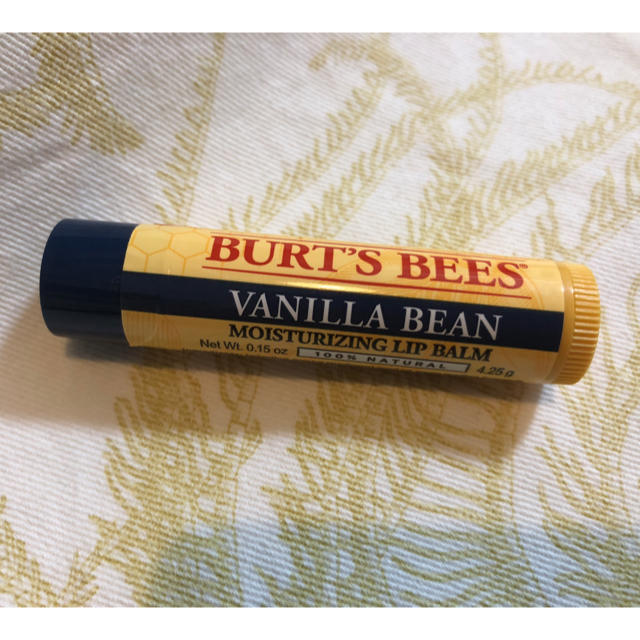 BURT'S BEES(バーツビーズ)の【新品・未開封】BURT'S BEES リップバーム バニラビーン コスメ/美容のスキンケア/基礎化粧品(リップケア/リップクリーム)の商品写真