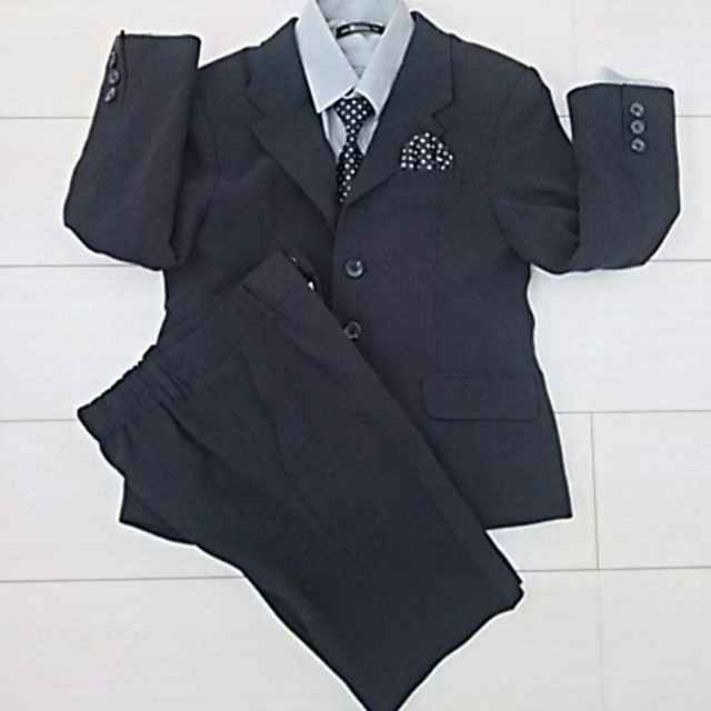 120センチ男の子スーツ キッズ/ベビー/マタニティのキッズ服男の子用(90cm~)(その他)の商品写真