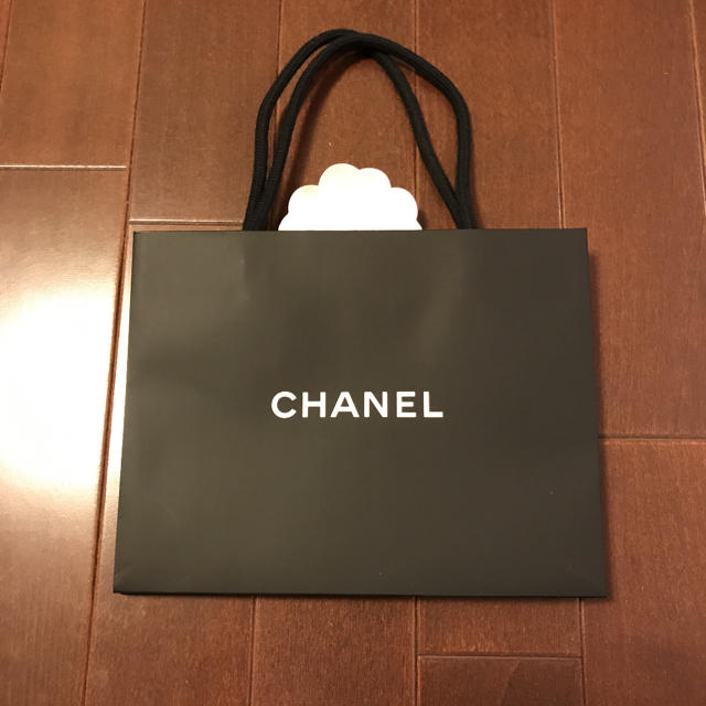 CHANEL(シャネル)の高級ブランドCHANELシャネルのショッパー レディースのバッグ(ショップ袋)の商品写真