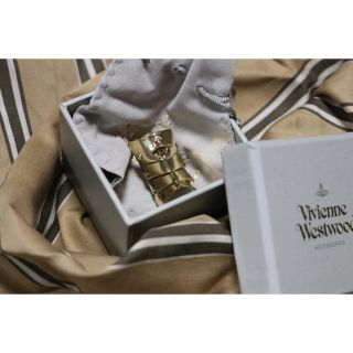 ヴィヴィアンウエストウッド(Vivienne Westwood)のヴィヴィアンアーマーリング 希少ゴールド(リング(指輪))