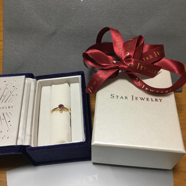 STAR JEWELRY(スタージュエリー)のスタージュエリー リング クリスマス限定商品（GARNET） レディースのアクセサリー(リング(指輪))の商品写真