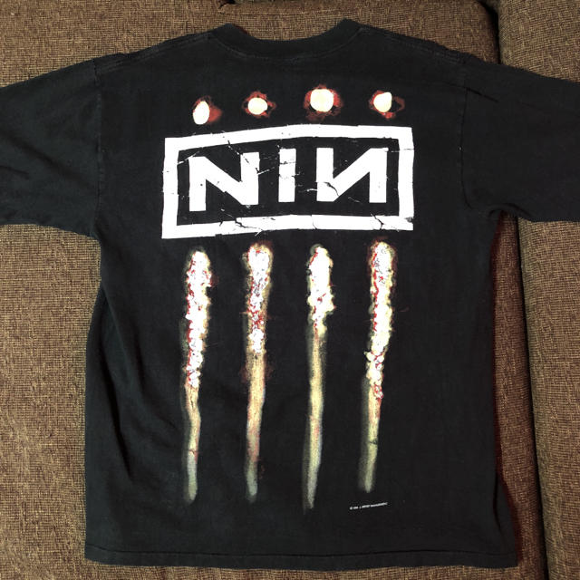 FEAR Nine Inch Nails Tシャツ バンドTの通販 by YONE & Co.|フィア 可愛い通販サイト Nine Inch Nails Tシャツ Tシャツ/カットソー(半袖/袖なし)