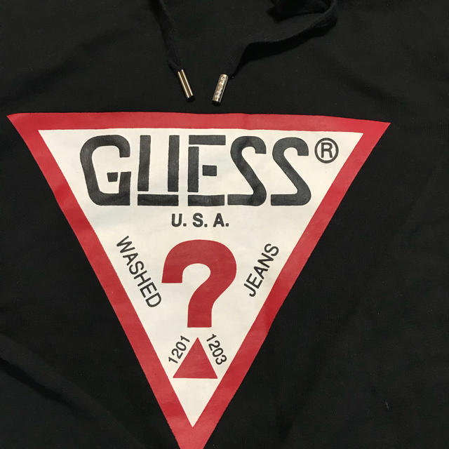 GUESS(ゲス)のゲスパーカー メンズのトップス(パーカー)の商品写真