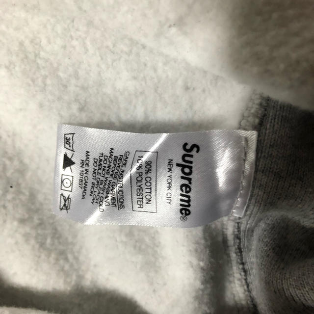 Supreme(シュプリーム)のシュプ メンズのトップス(パーカー)の商品写真