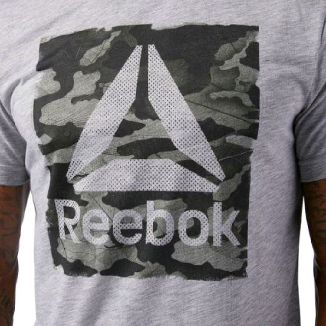 Reebok(リーボック)のReebok　新品未使用　Tシャツ メンズのトップス(Tシャツ/カットソー(半袖/袖なし))の商品写真