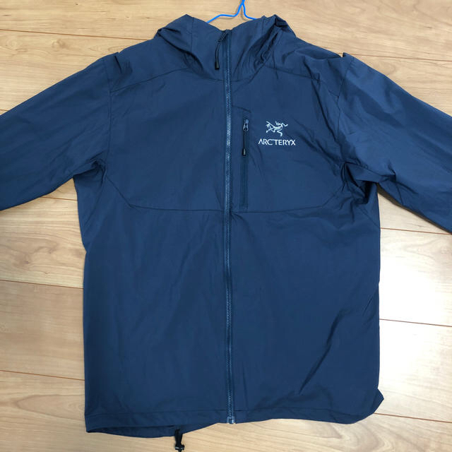 《値下げ中 美品》arc'teryx squamish hoody