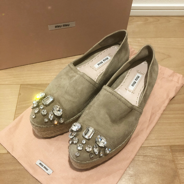 スリッポン/モカシン超美品❤️ miumiu ビジュー付きエスパドリーユ 34.5