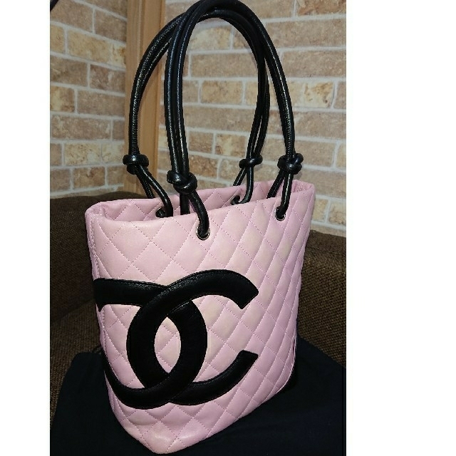 CHANEL(シャネル)のまろ様お取り引き様(o^^o)CHANEL カンボライン 美品 ピンク レディースのバッグ(ハンドバッグ)の商品写真