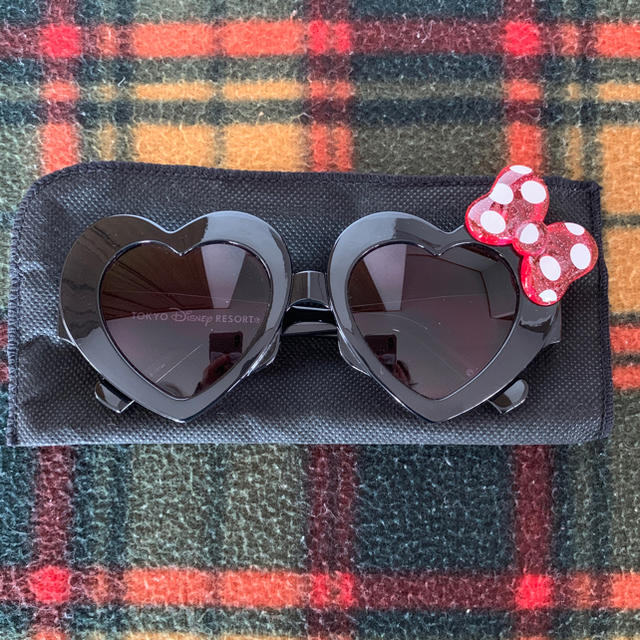 Disney(ディズニー)のMINNIE サングラス レディースのファッション小物(サングラス/メガネ)の商品写真