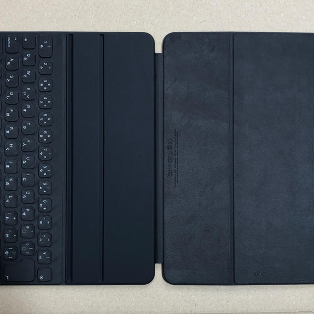 Apple(アップル)の12.9インチiPad Pro用 Smart Keyboard Folio スマホ/家電/カメラのスマホアクセサリー(iPadケース)の商品写真