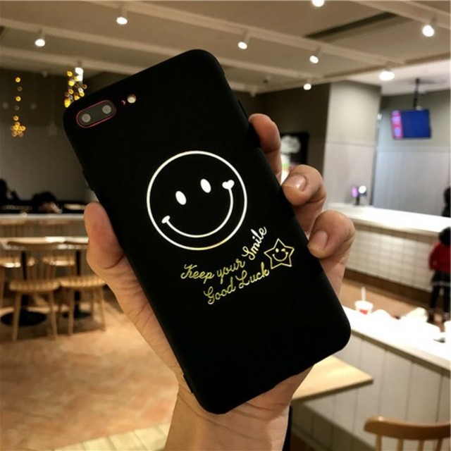 エルメス iphone8 ケース バンパー / ⭐かわいい⭐ブラックスマイリーiPhoneケースの通販 by すなふきん's shop｜ラクマ
