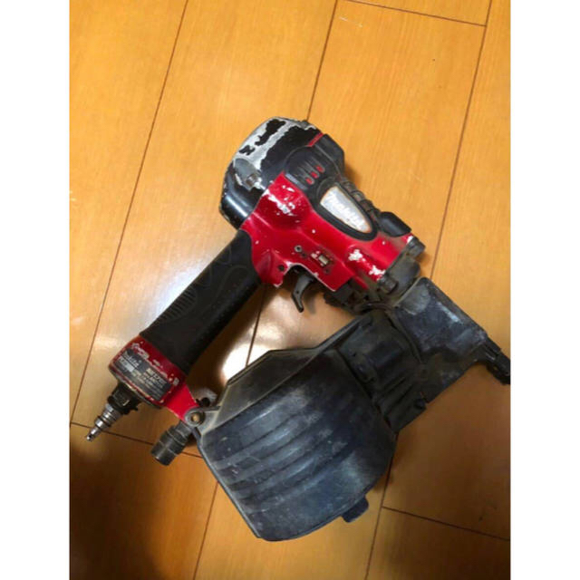 Makita(マキタ)のマキタ 高圧 釘打ち機 75mm AN711H スポーツ/アウトドアの自転車(工具/メンテナンス)の商品写真