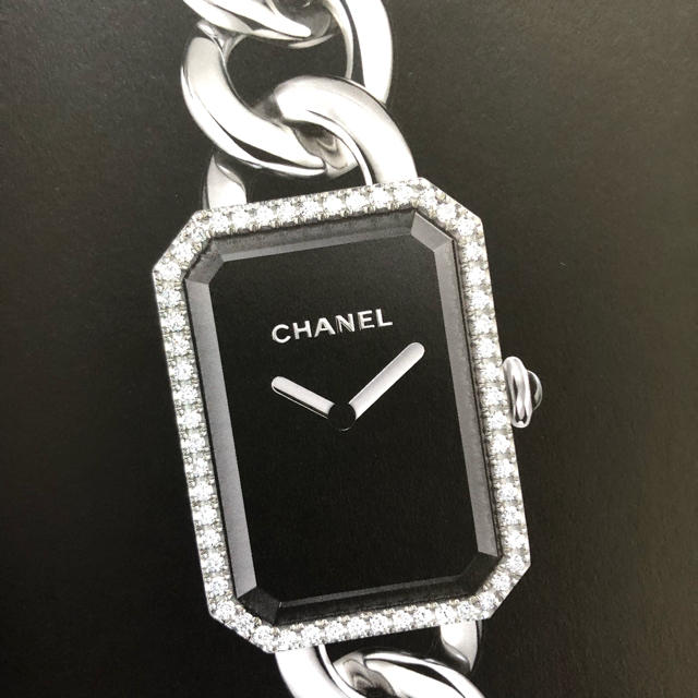 CHANEL(シャネル)のCHANEL シャネル 時計 ウォッチ カタログら エンタメ/ホビーの本(アート/エンタメ)の商品写真