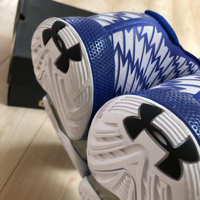 UNDER ARMOUR - 新品 アンダーアーマー クラッチフィット UNDER ARMOUR - 新品 アンダーアーマー クラッチフィット